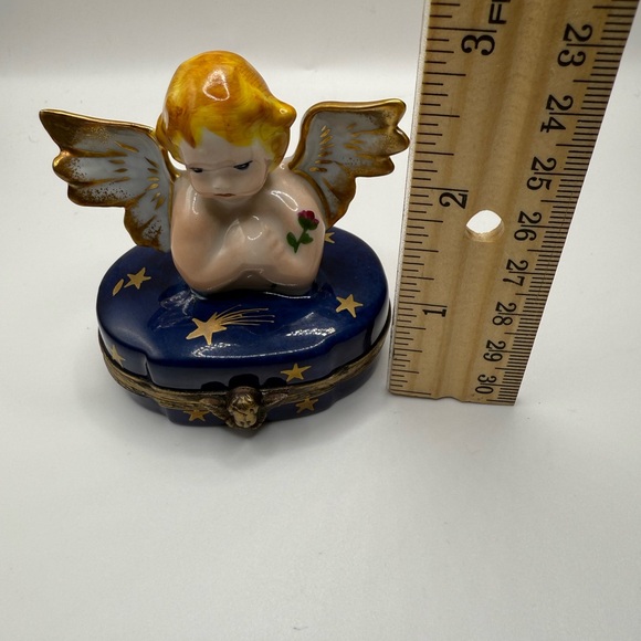 Limoges Porcelain Angel Trinket Box with Blue Trim - Picture 8 of 9